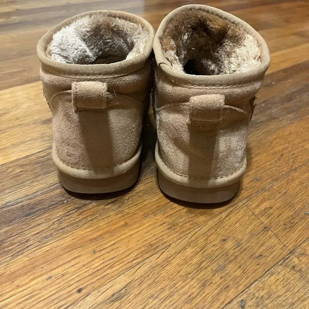 Tan Fluffy Winter Boots - Picture 3 of 3